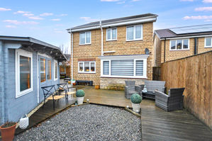 Photo 14- click for photo gallery